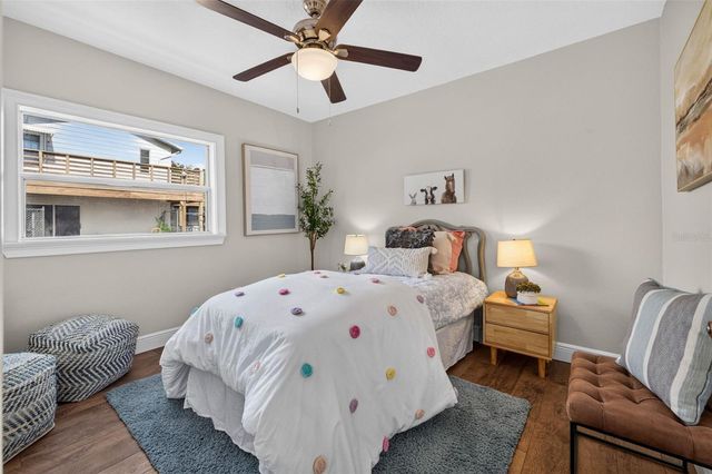 2520 15TH AVENUE N, St Petersburg, FL 33713