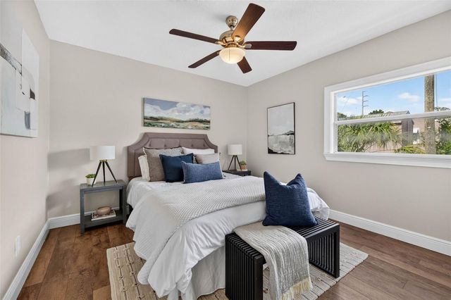 2520 15TH AVENUE N, St Petersburg, FL 33713
