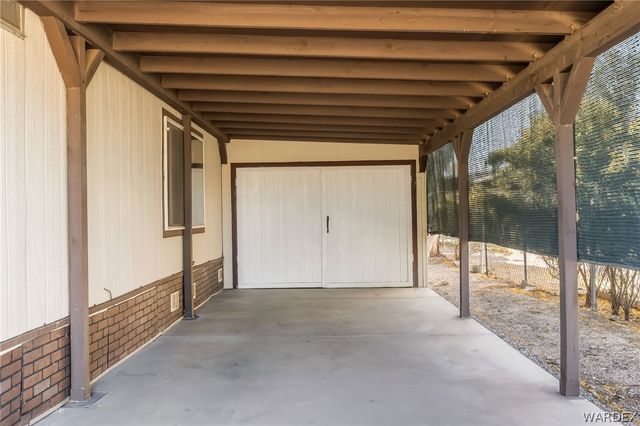 318 Riverwood Lane, Bullhead City, AZ 86442