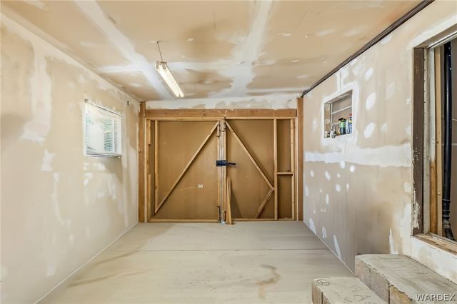 318 Riverwood Lane, Bullhead City, AZ 86442