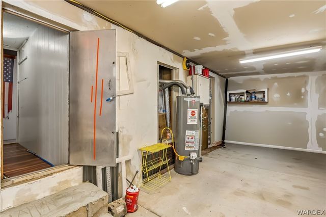 318 Riverwood Lane, Bullhead City, AZ 86442