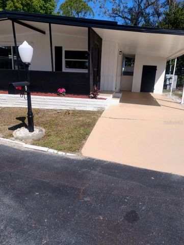 9 PLANTATION AVENUE, Debary, FL 32713