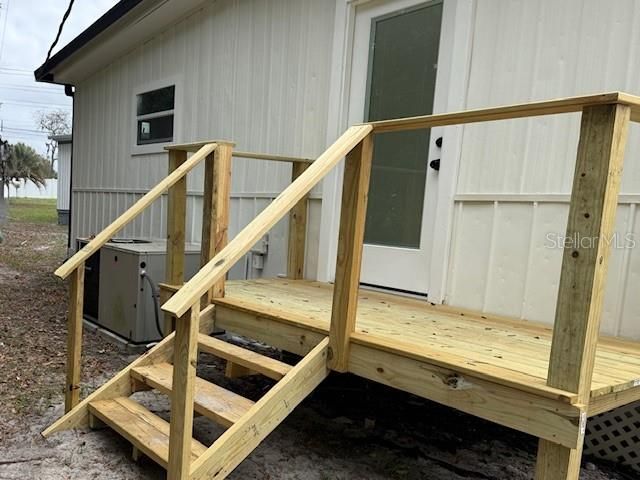 9 PLANTATION AVENUE, Debary, FL 32713