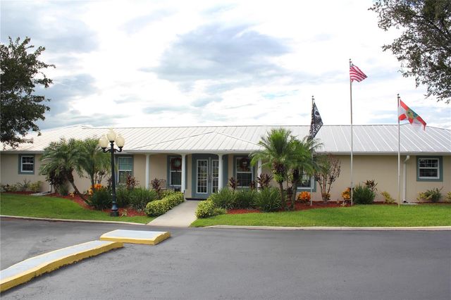 9 PLANTATION AVENUE, Debary, FL 32713