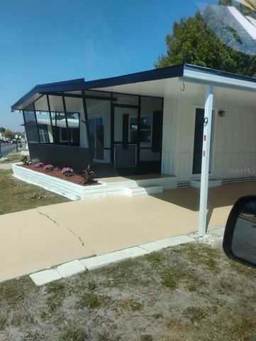 9 PLANTATION AVENUE, Debary, FL 32713