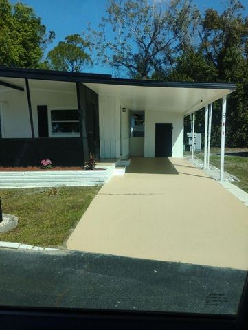 9 PLANTATION AVENUE, Debary, FL 32713