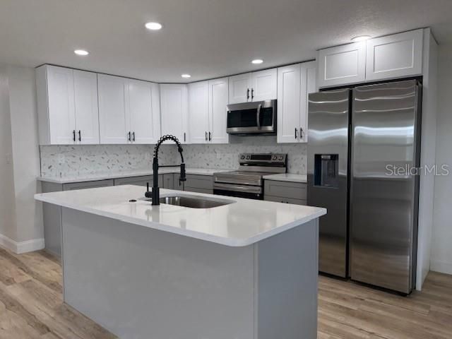 9 PLANTATION AVENUE, Debary, FL 32713