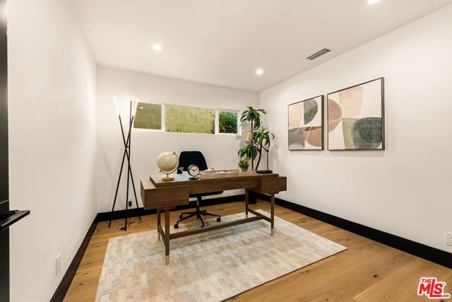 4034 Denny Avenue, Studio City (los Angeles), CA 91604