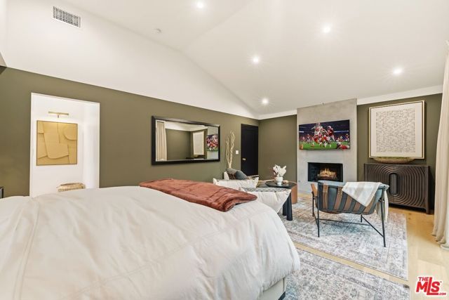 4034 Denny Avenue, Studio City (los Angeles), CA 91604