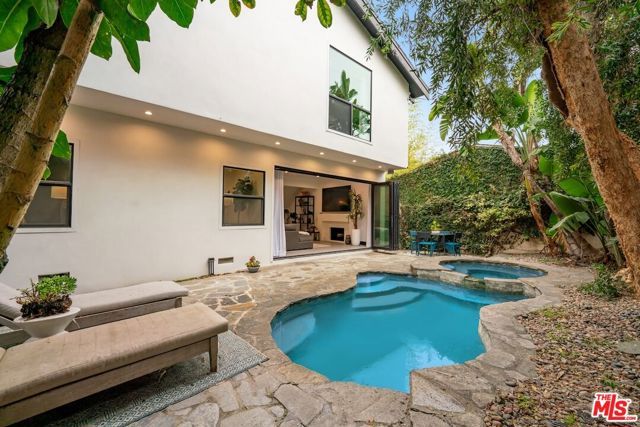 4034 Denny Avenue, Studio City (los Angeles), CA 91604