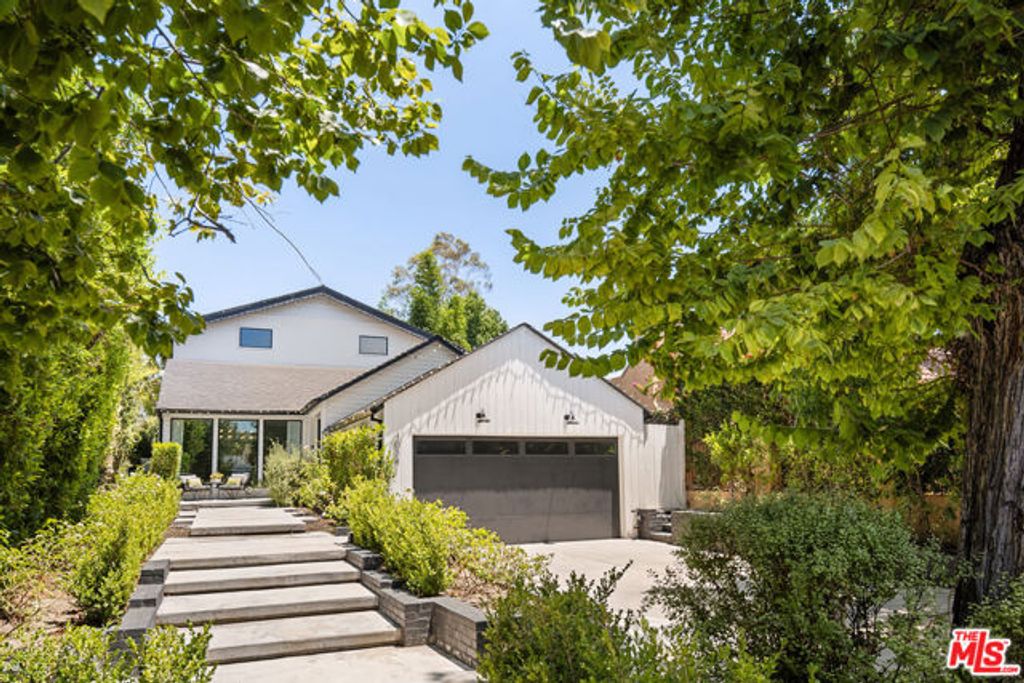 4034 Denny Avenue, Studio City (los Angeles), CA 91604