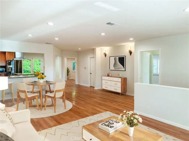 5857 Balcom Avenue, Encino, CA 91316