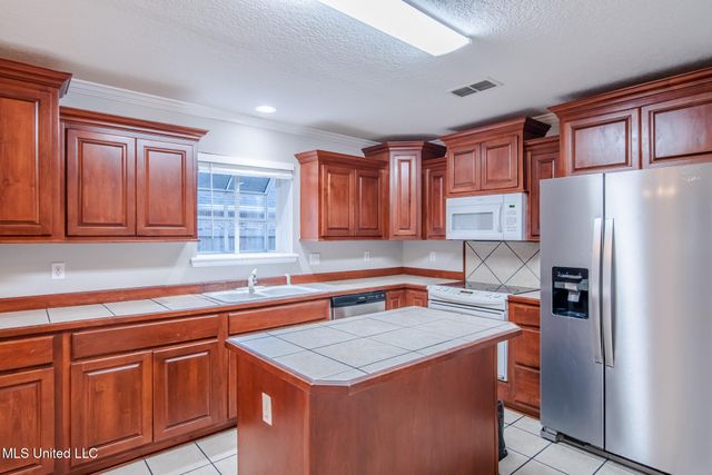 11537 Azalea Trace, Gulfport, MS 39503