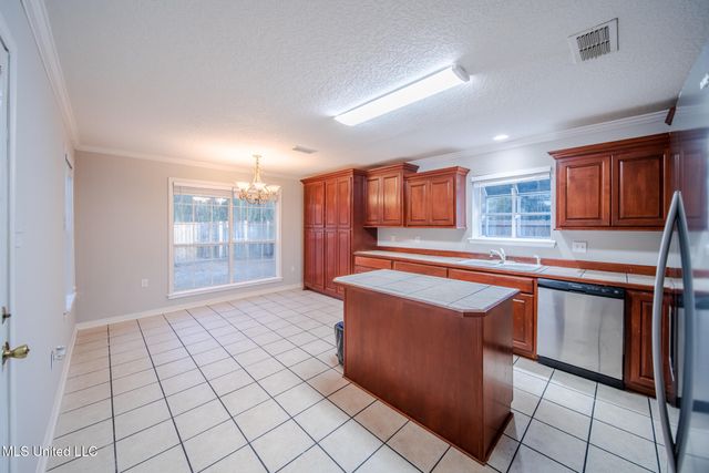 11537 Azalea Trace, Gulfport, MS 39503