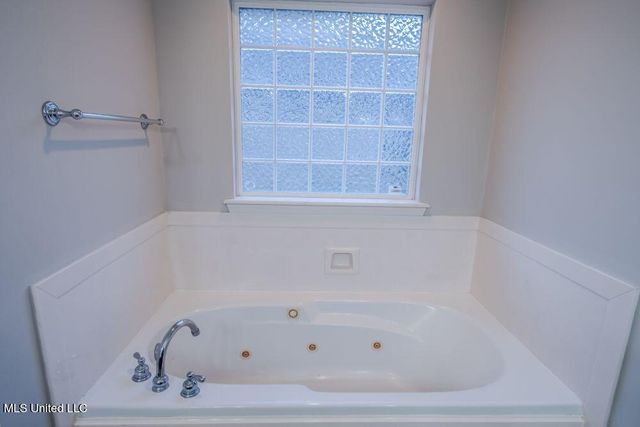 11537 Azalea Trace, Gulfport, MS 39503