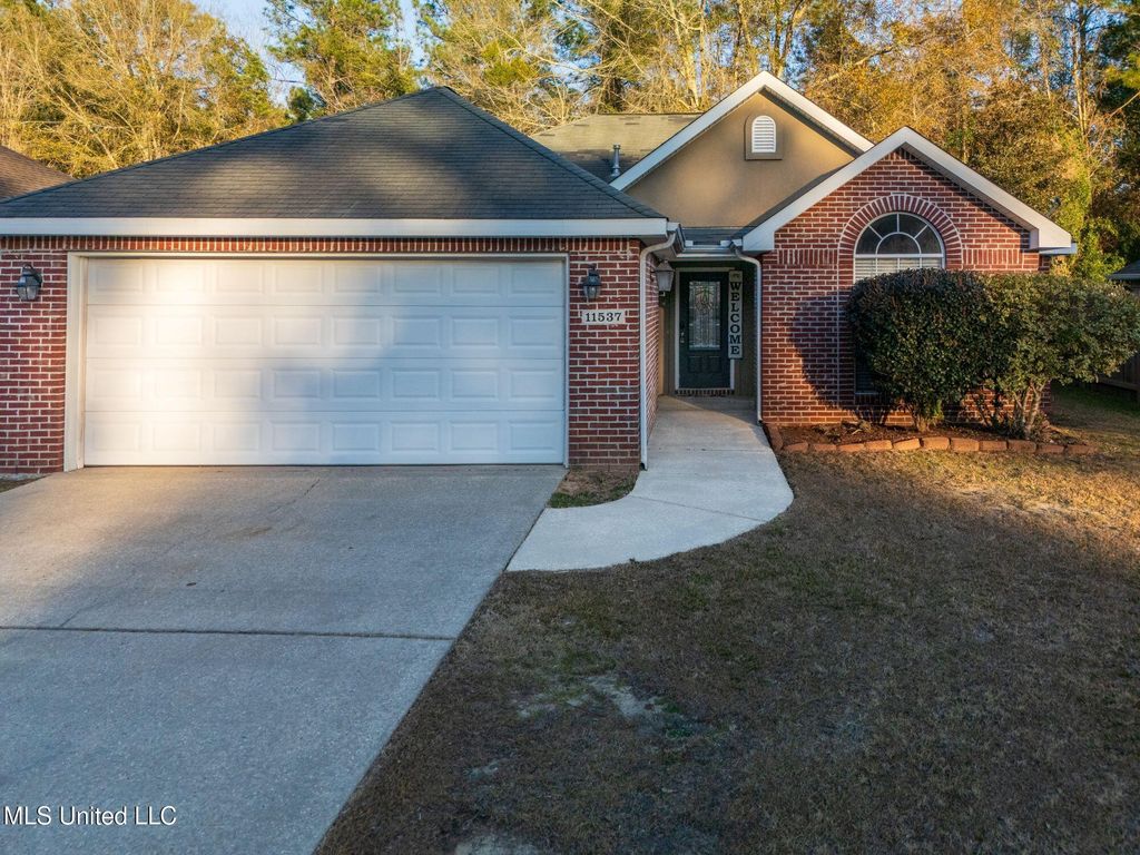 11537 Azalea Trace, Gulfport, MS 39503