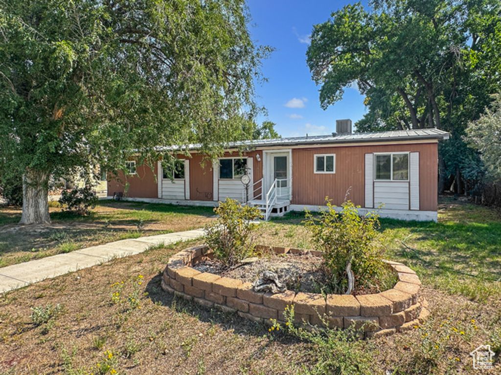 685 S MAIN ST, Orangeville, UT 84537