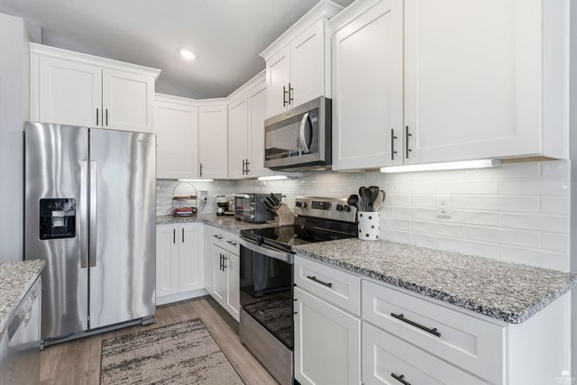 4390 Glen View Drive, Manhattan, KS 66502