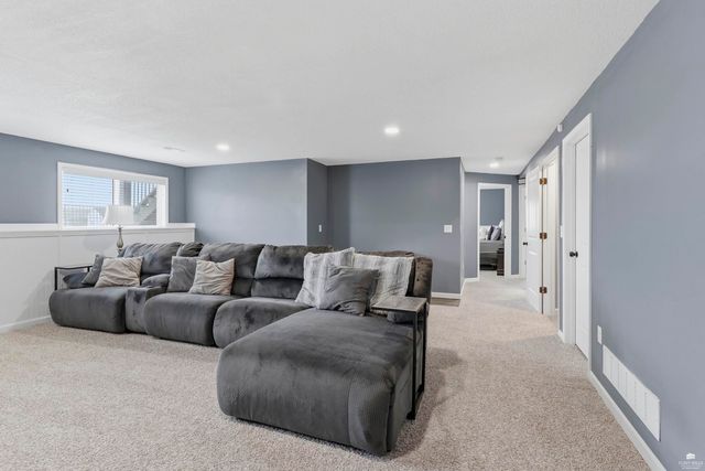 4390 Glen View Drive, Manhattan, KS 66502