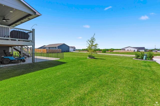 4390 Glen View Drive, Manhattan, KS 66502