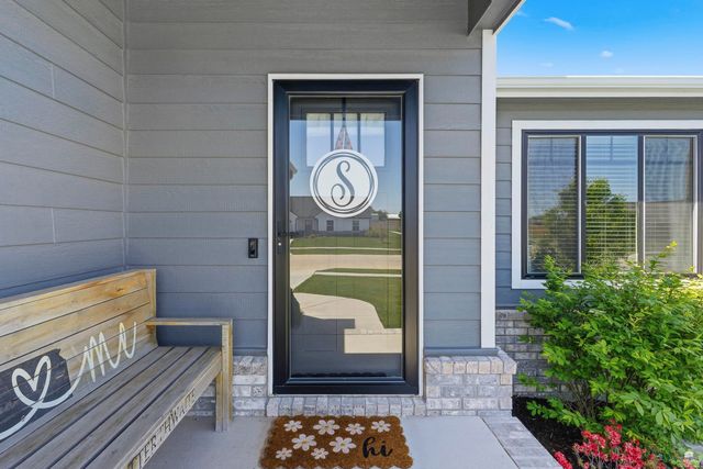 4390 Glen View Drive, Manhattan, KS 66502