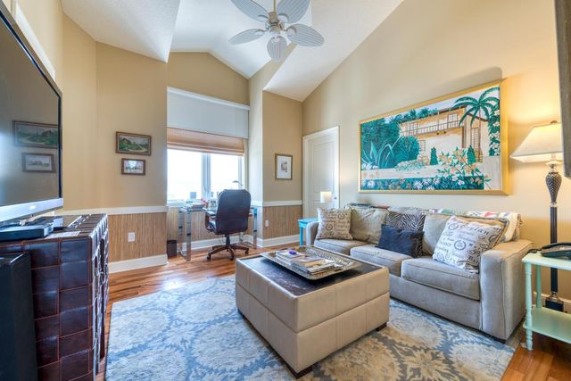 309 E Ocean Avenue 306, Lantana, FL 33462