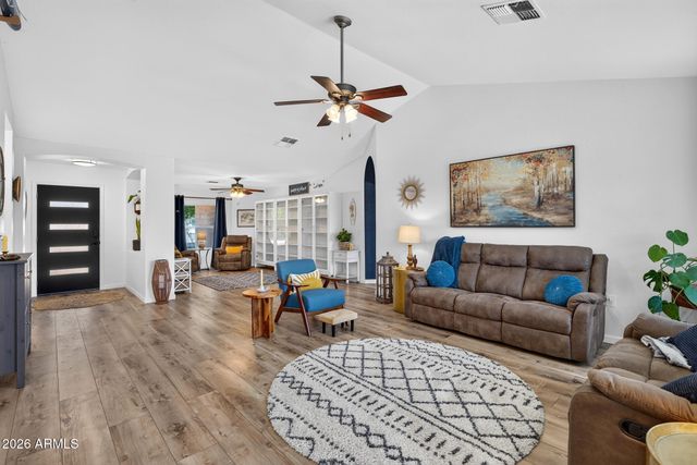8145 E FOUNTAIN Street, Mesa, AZ 85207