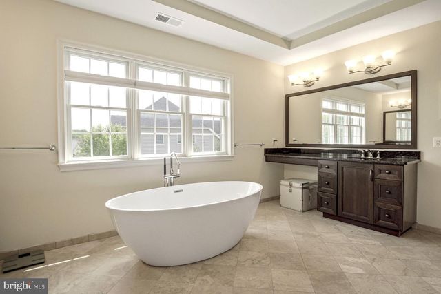 2835 SEABISCUIT DR, Olney, MD 20832