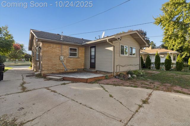 14338 Winston, Redford Charter Township, MI 48239