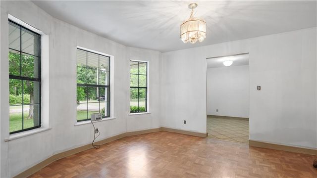 28 RIFLE RANGE Road, Pineville, LA 71360