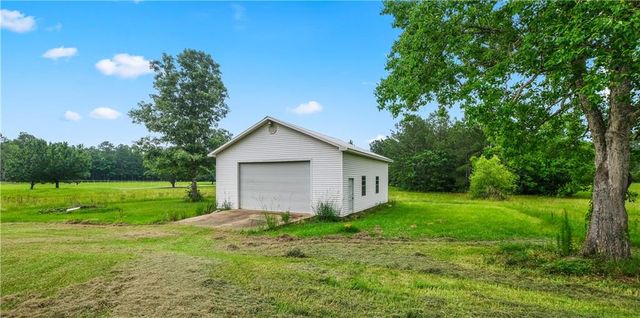 28 RIFLE RANGE Road, Pineville, LA 71360