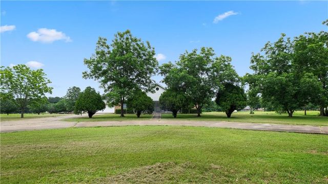 28 RIFLE RANGE Road, Pineville, LA 71360