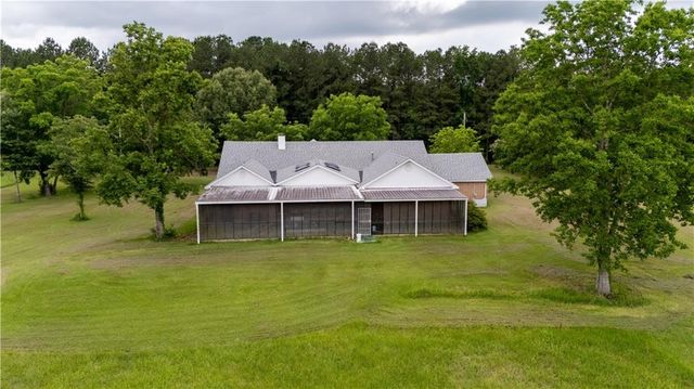 28 RIFLE RANGE Road, Pineville, LA 71360