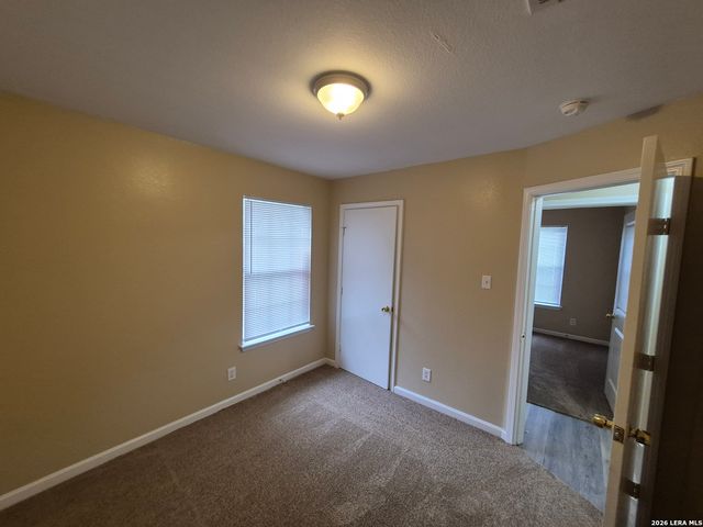 8806 SLUMBER LN, Converse, TX 78109