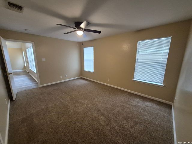 8806 SLUMBER LN, Converse, TX 78109