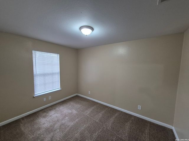 8806 SLUMBER LN, Converse, TX 78109