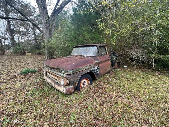 399 James Boyakin Barnett Road, Magee, MS 39111