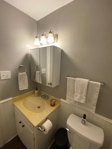 1305 E Main ST, Round Rock, TX 78664