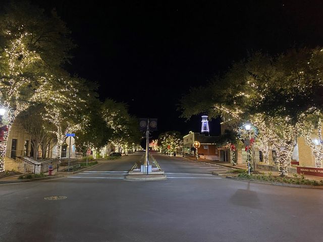 1305 E Main ST, Round Rock, TX 78664