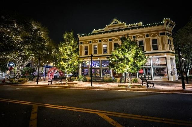 1305 E Main ST, Round Rock, TX 78664