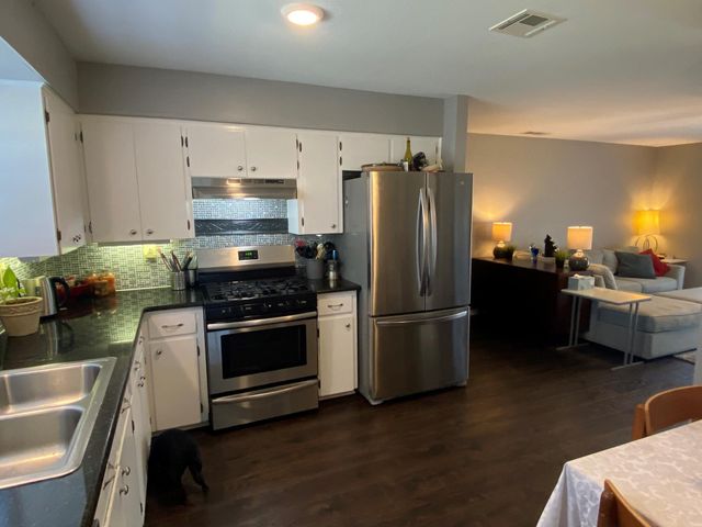 1305 E Main ST, Round Rock, TX 78664