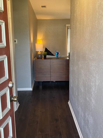 1305 E Main ST, Round Rock, TX 78664