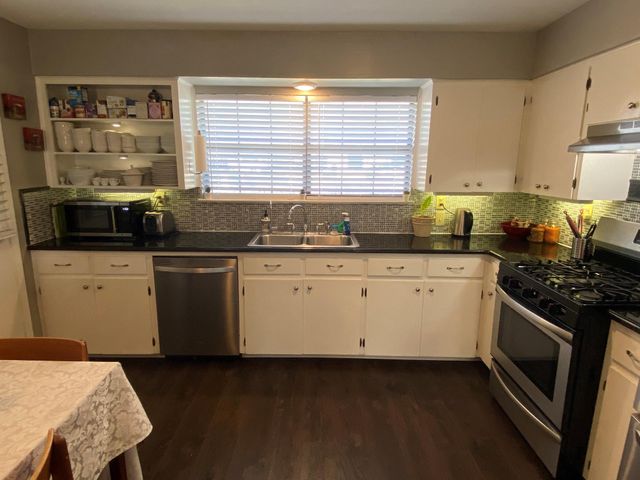 1305 E Main ST, Round Rock, TX 78664