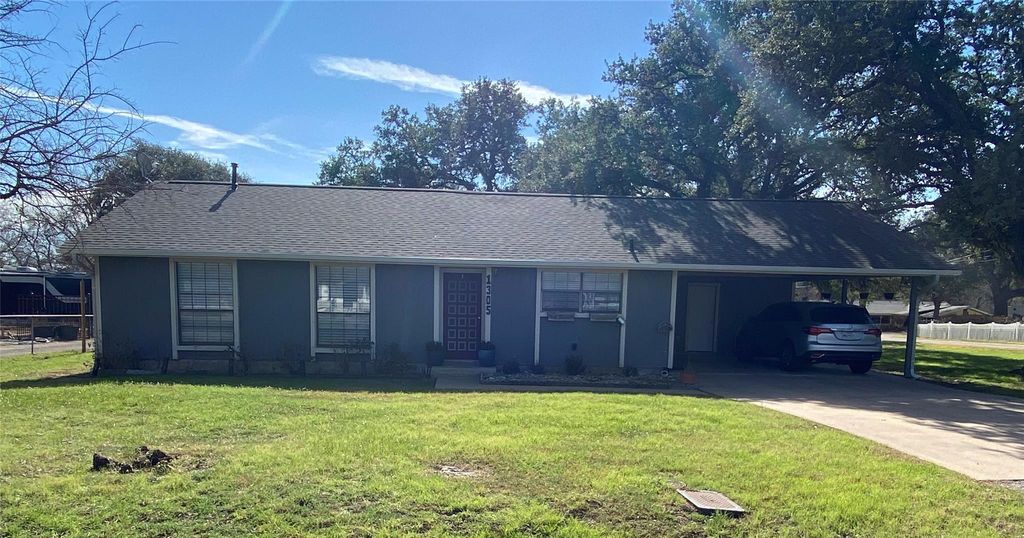 1305 E Main ST, Round Rock, TX 78664