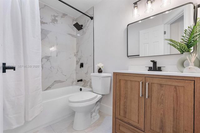 3740 NW 9th Ct, Lauderhill, FL 33311