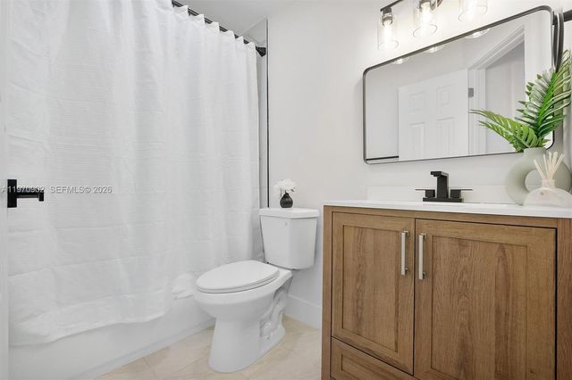 3740 NW 9th Ct, Lauderhill, FL 33311