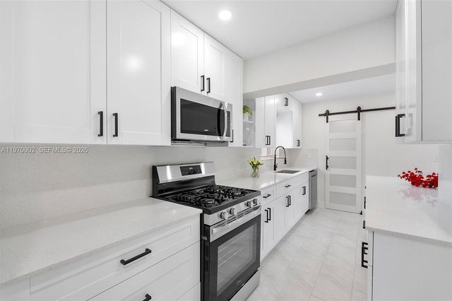 3740 NW 9th Ct, Lauderhill, FL 33311