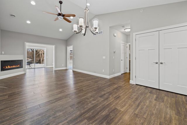 11562 Alpine Drive, Monticello, MN 55362