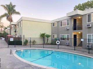 6602 Beadnell Way 13, San Diego, CA 92117