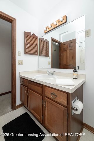 3901 Dobie Road, Okemos, MI 48864